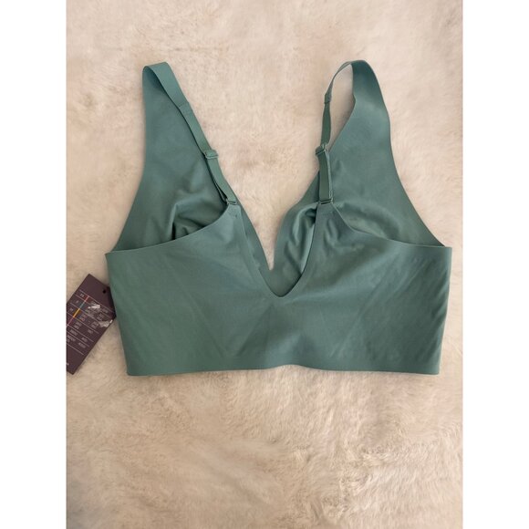 Auden Luxury Collection X-Small Green Unlined V-Neck Bralette size XS NEW - Picture 3 of 4